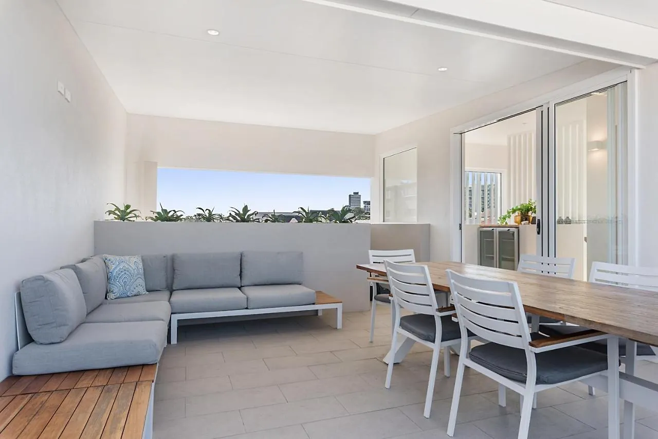 Luxury 5-Floor Unit With Ocean Views Near Beach Caloundra 0*,