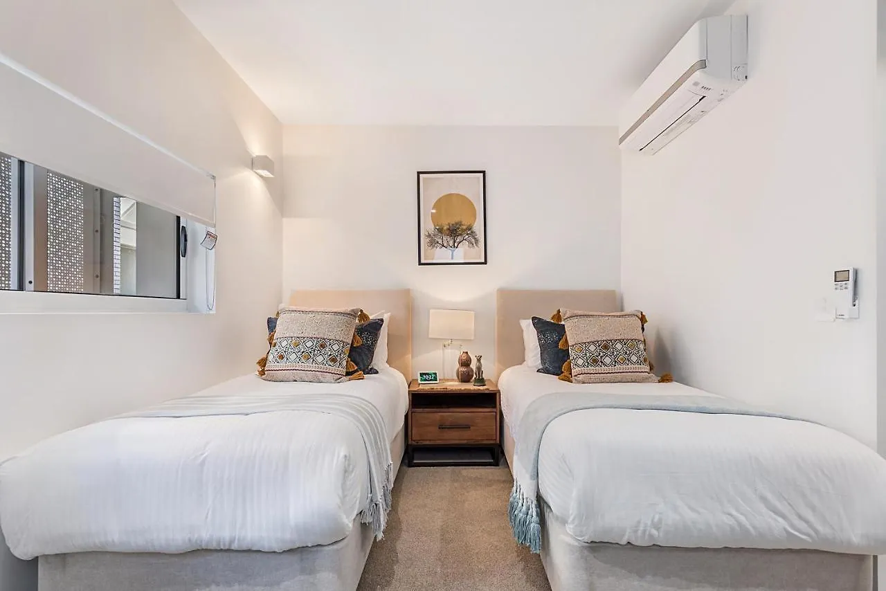 Luxury 5-Floor Unit With Ocean Views Near Beach Caloundra Appartamento