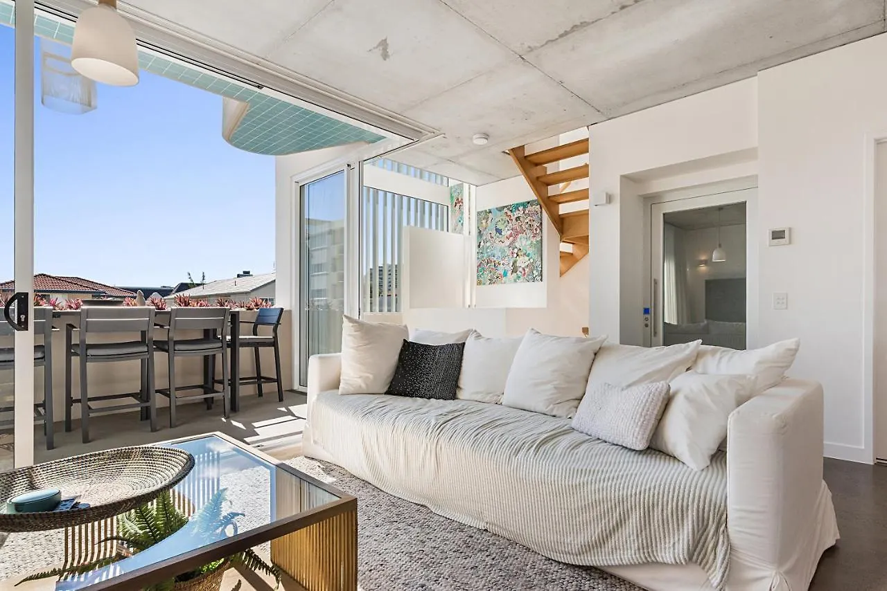 Appartamento Luxury 5-Floor Unit With Ocean Views Near Beach Caloundra Australia